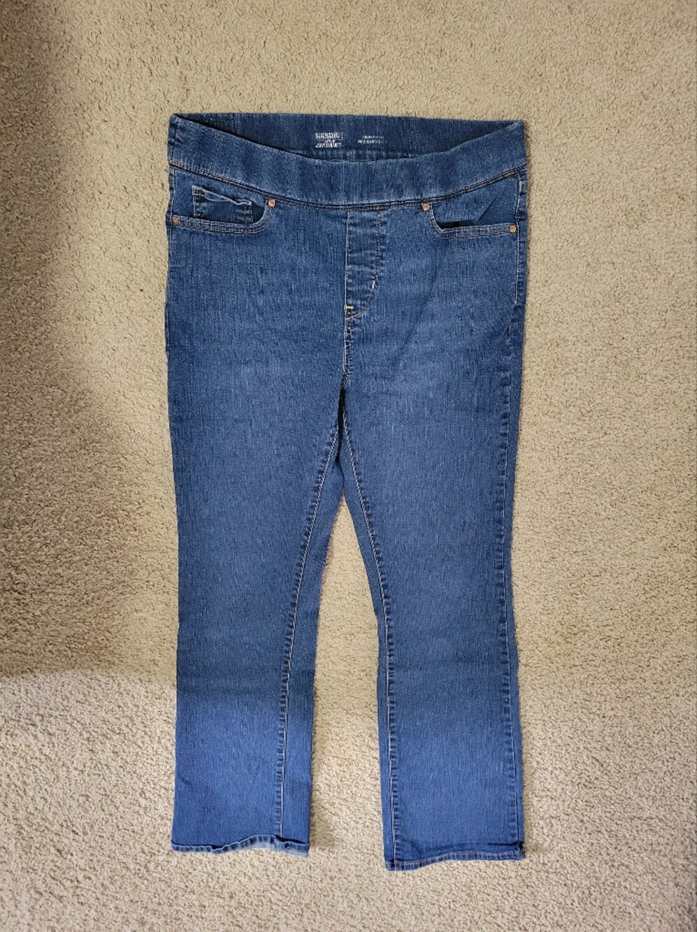 Set Of 2 Signature by Levi Strauss Pull-on Women's Blue Bootcut Jeans - Picture 3 of 11